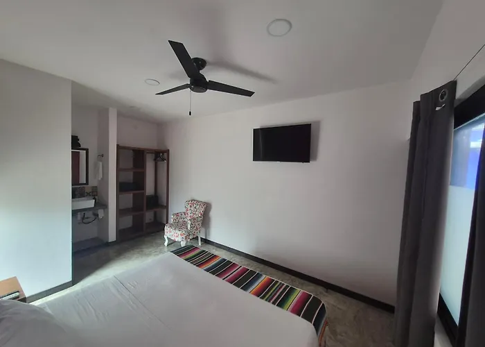 Hotel Itza